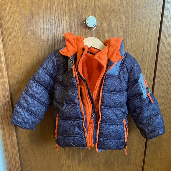 Boys winter jacket - Picture 1 of 3